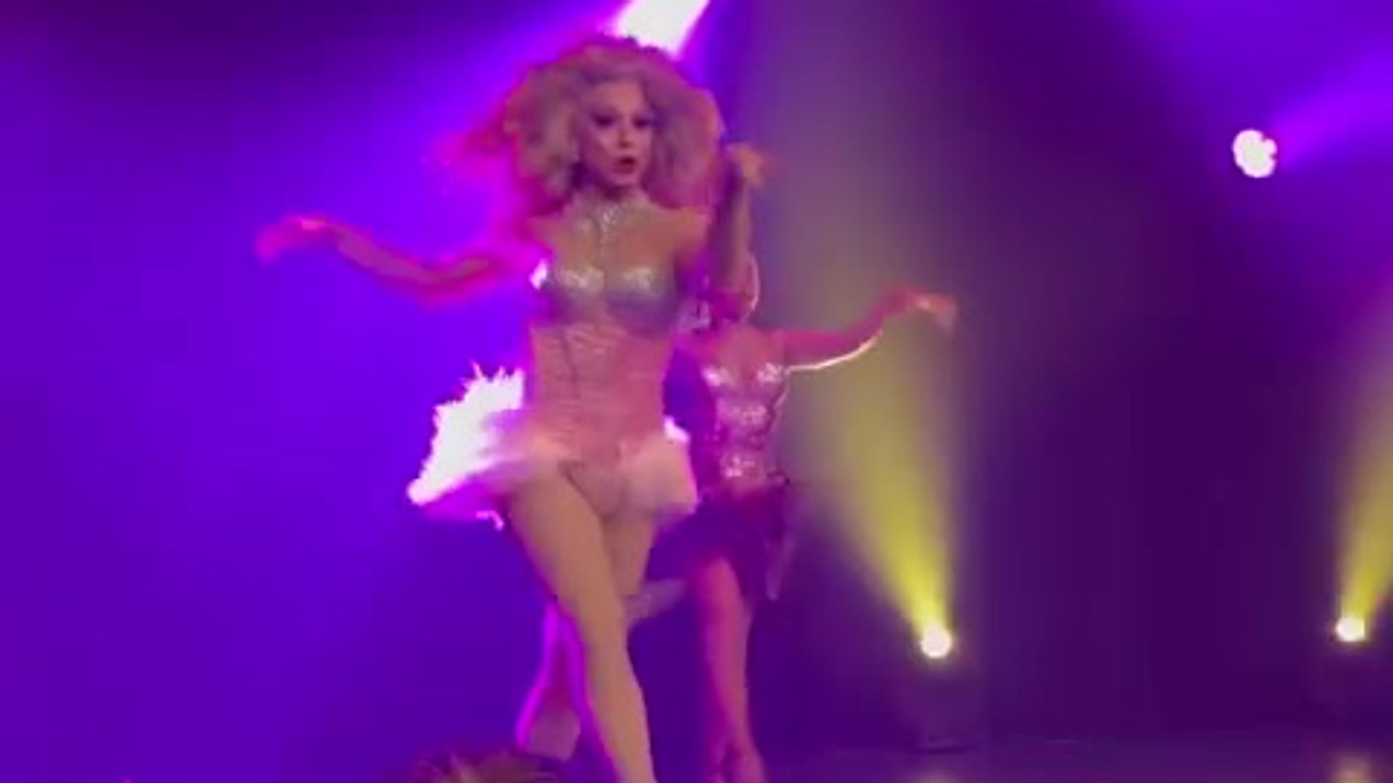 Show me how to Burlesque